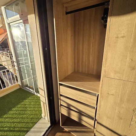 Independante Renovee Avec Terrasse Au Calme 昂蒂布